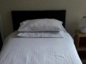 The City Inn Труро Екстериор снимка